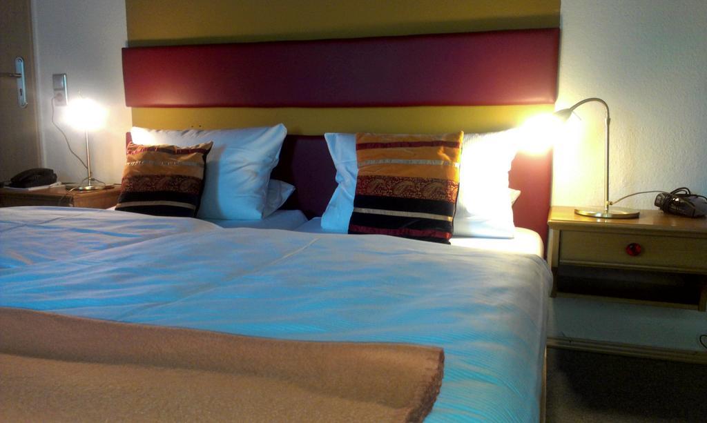 Hotel Zur Post Шёнберг Номер фото